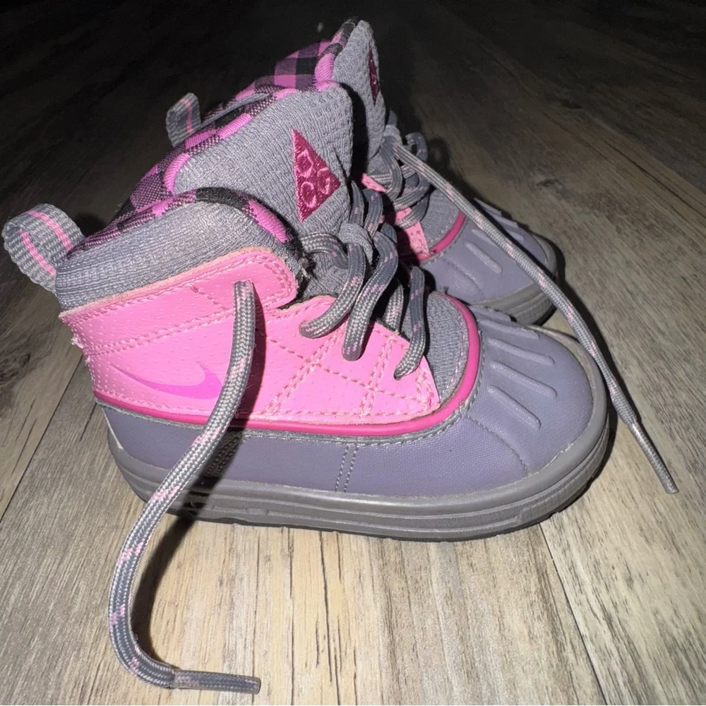 Nike Pink and Gray Winter Boots with Sturdy Design